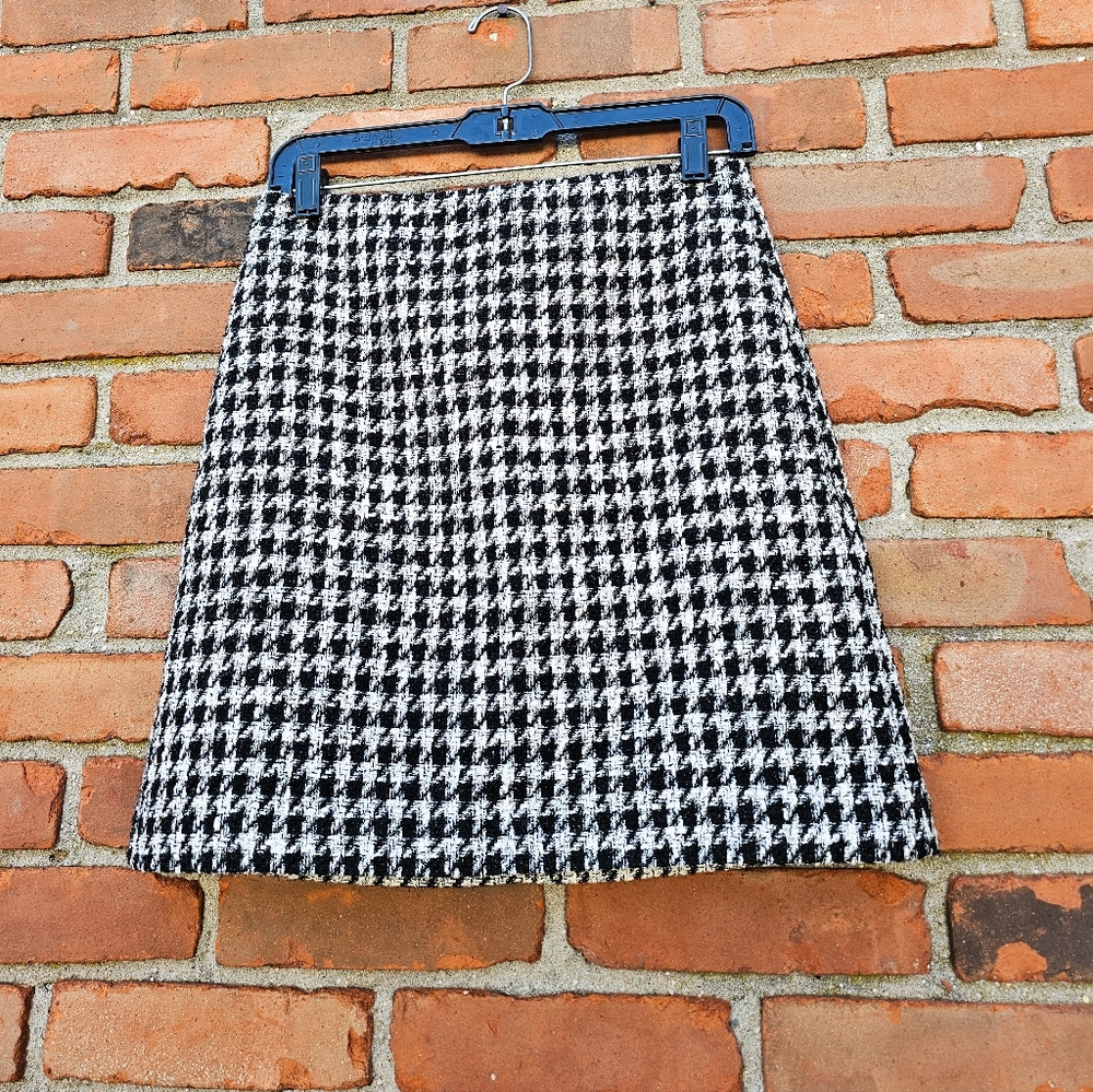 LOFT Tweed Black & White Houndstooth Mini Skirt | Gold Back Zip | XS